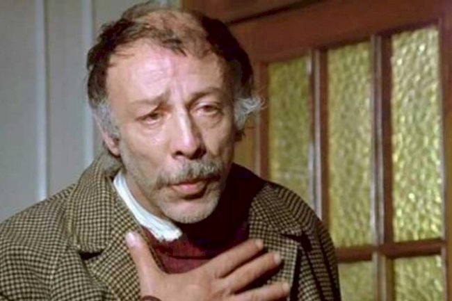 Münir ÖZKUL' dan Yaşar Usta Tiradı